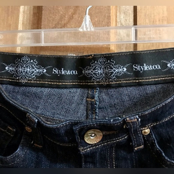 Style & Co. Petite Jeans, Size 2 Petite Short - Picture 3 of 8
